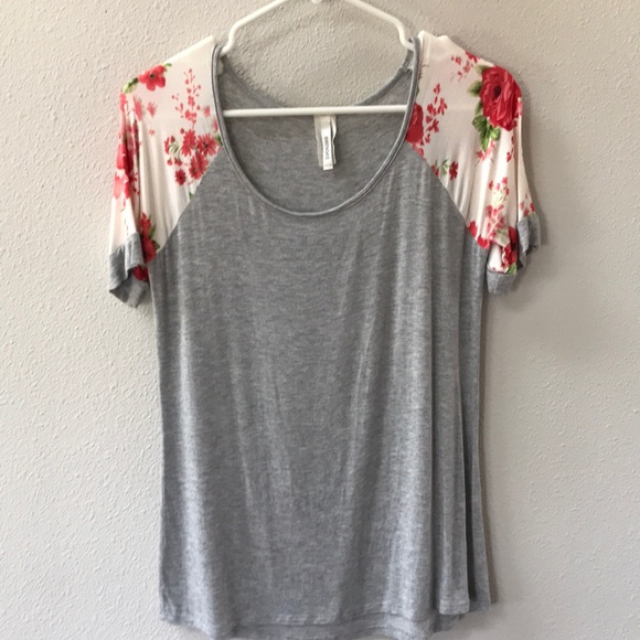 Floral sleeve tee - Picture 1 of 1